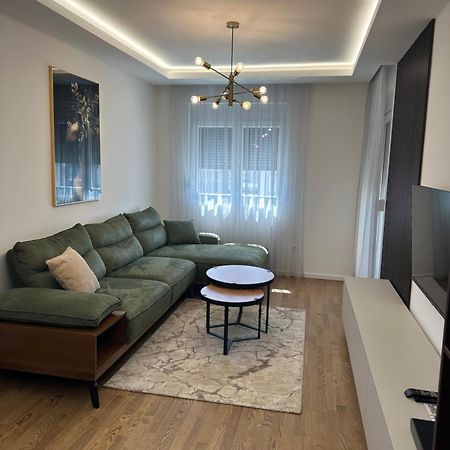 Luxury Apartments D&B Podgoriţa Exterior foto