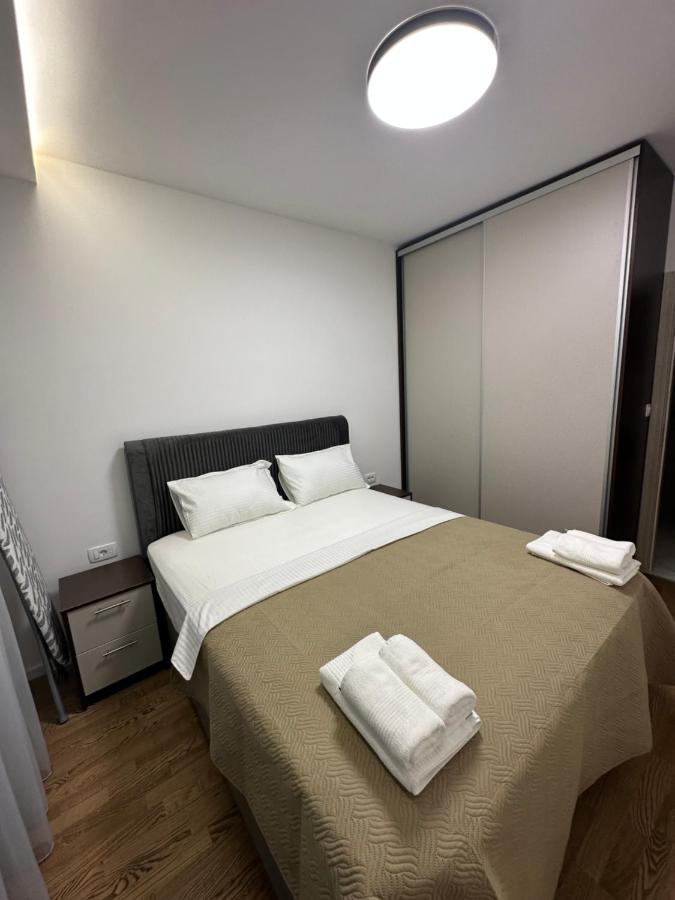 Luxury Apartments D&B Podgoriţa Exterior foto