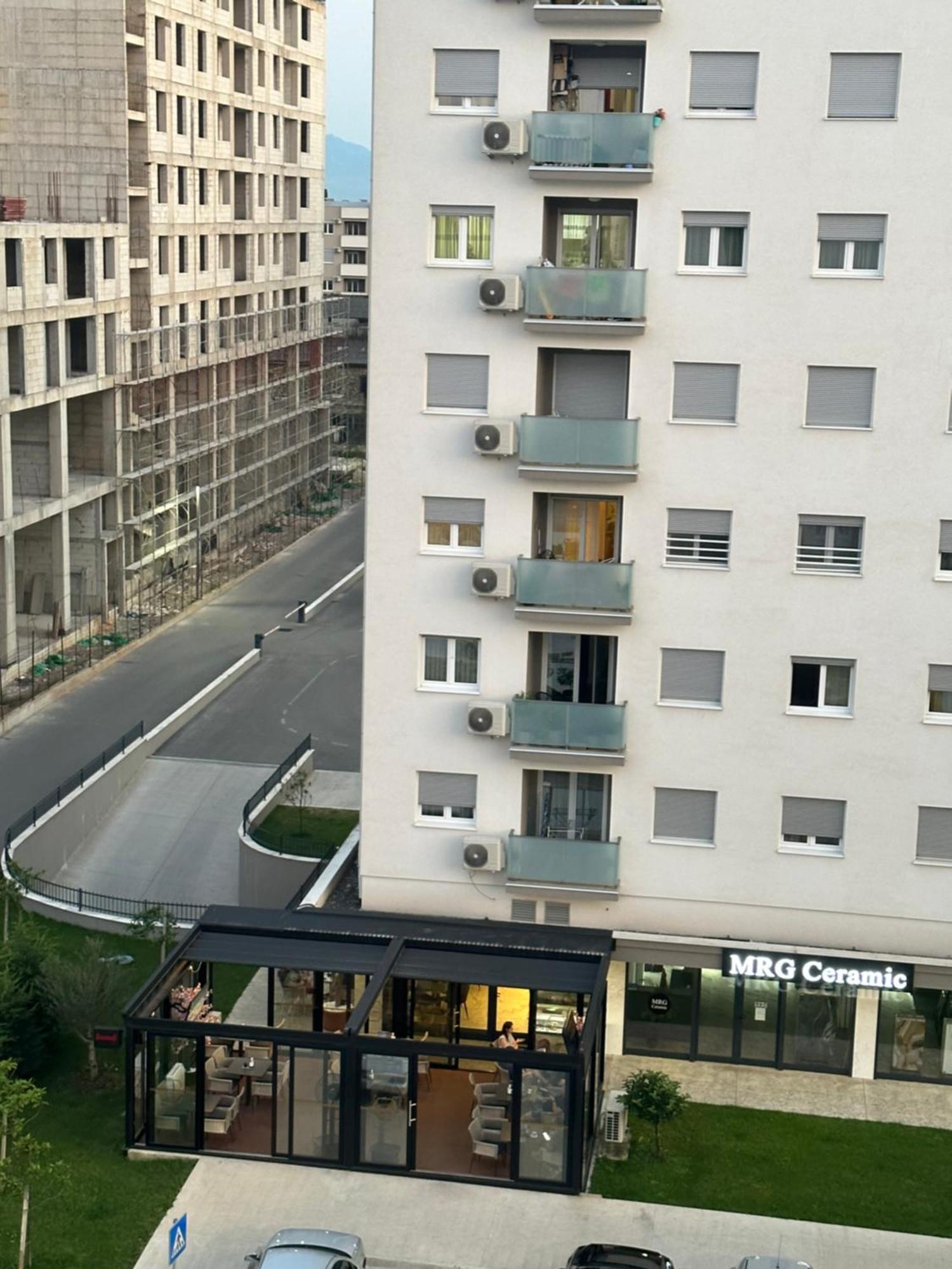 Luxury Apartments D&B Podgoriţa Exterior foto